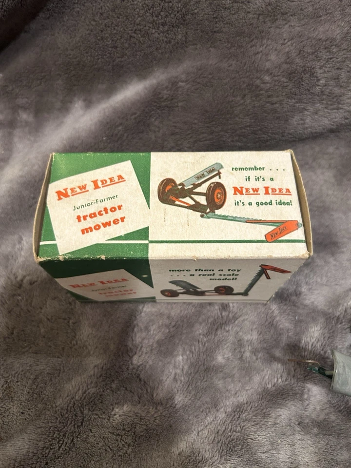 New Idea Sickle Mower 1/16 Diecast Farm Implement Replica Collectible by Topping - Image 3 of 4