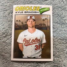 Topps 2026 Heritage Kyle Bradish Baltimore Orioles #16 Chrome Baseball Card