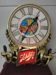 Vintage 1970s Schlitz Beer Bar Lighted Wall Clock Sign Clock WORKS 18"x16"