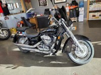 2008 Honda Shadow 750 AERO Only 15000kms.....Added fairing Clean bike!!!!