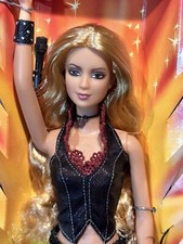 Barbie Shakira Rocking  Concert Doll Mattel B4534       New       