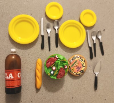 TYCO Kitchen Littles SALAD Frozen Pizza Barbie doll size Italian set food  lot