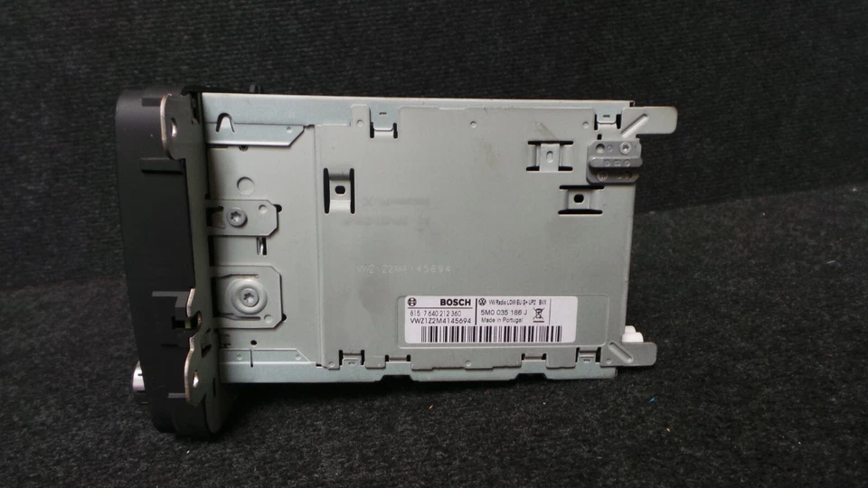 2L29A1 * VW Tiguan 5n Radio CD & Player   VW-5M0035186J - Bild 4 von 4