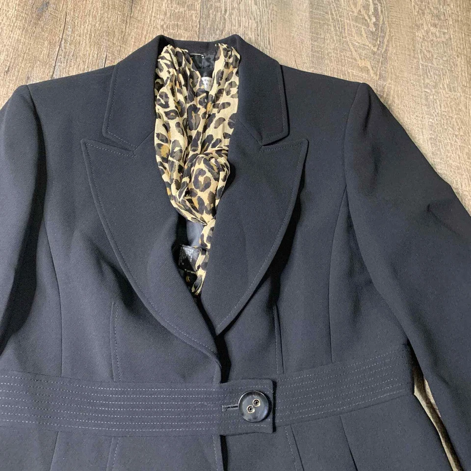 Chaqueta Blazer Tahari Seda Mujer 10P Negra Estampado Animal Seda Bufanda Forrada Plisada Foto 2 de 4