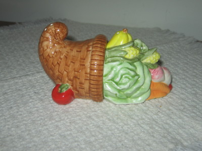 2pc Cornucopia Salt & Pepper Shaker Set EUC 5''