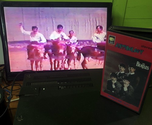 The Beatles Anthology Number One: 1963 (Promotional VHS Tape, 1995) Apple Films - Picture 4 of 7