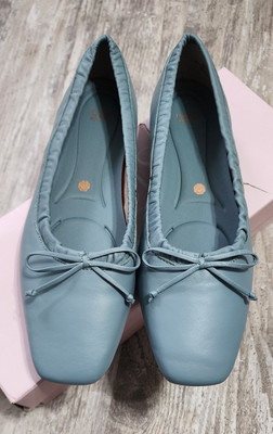 Louise Et Cie Lo-Ariell Ballet Flat Artic Mist Sienna Silk Women's Size 6 M