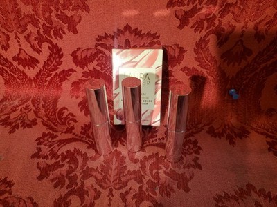 LAURA GELLER Jelly Balm Moisturizing Tinted Lip Balm Choose Shade