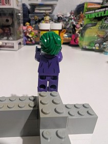 Lego DC Joker Minifigure From 76023 Tumbler Excellent Condition