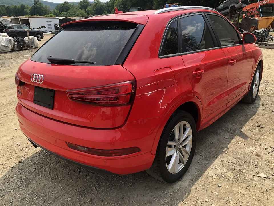 Eje trasero nudillo/tubo 17 AUDI Q3 lado del conductor trasero izquierdo Foto 4 de 4