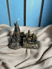 Hogwarts Castle Lights Up Mini Desk Toy Decoration Harry Potter Gift