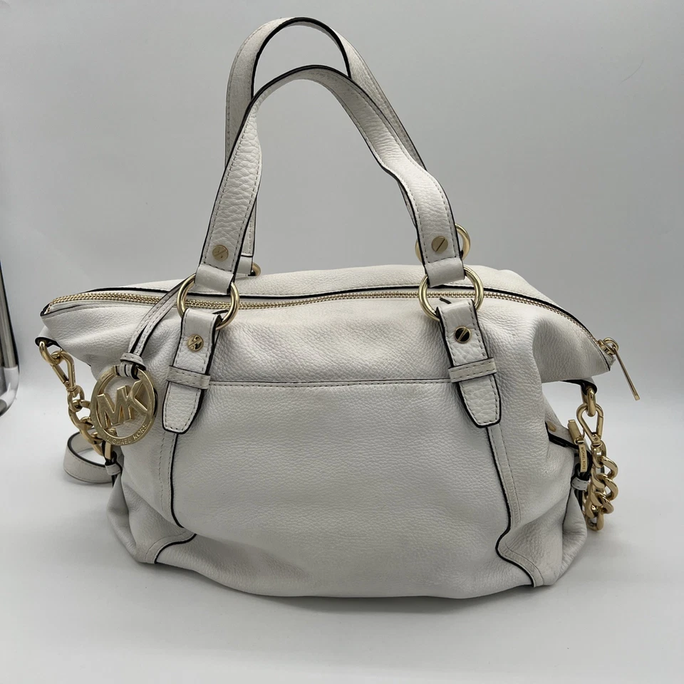 MICHAEL KORS~CREAM BEDFORD CONVERTIBLE~PEBBLE LEATHER BAG/SATCHEL~W/STRAP- PURSE - Image 2 of 4
