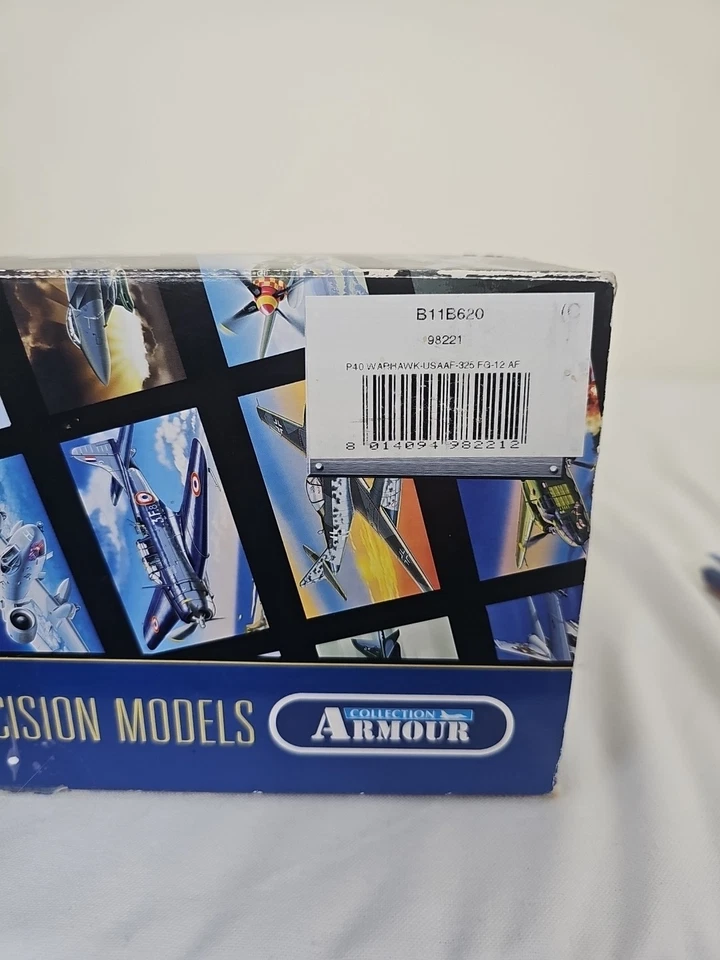 Avión diecast Franklin Mint P-40F Warhawk "STUD" Ace Robert Baseler 1:48 Foto 2 de 4