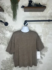 YOUNGLA SAMPLE PROTO. Men's Elevated Essentials Relaxed Tee Size Medium