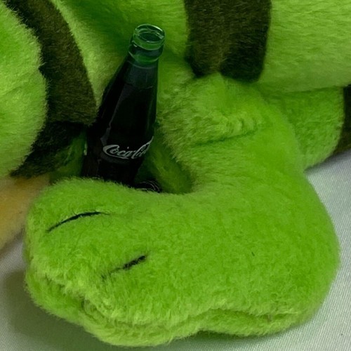 Juguete promocional COCA COLA Paco Iguana Peluche México América Latina Retirado en todo el mundo - Imagen 4 de 10