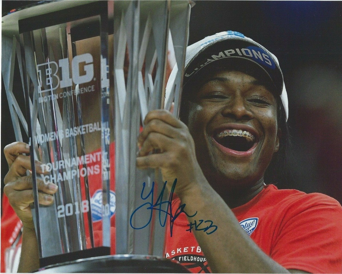 LINNAE HARPER Signed 8 x 10 photo WNBA Minnesota LYNX