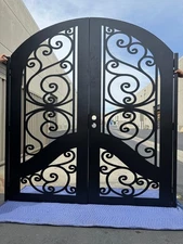 Privacy gate for side courtyard | Steel gate | Pedestrian iron gate