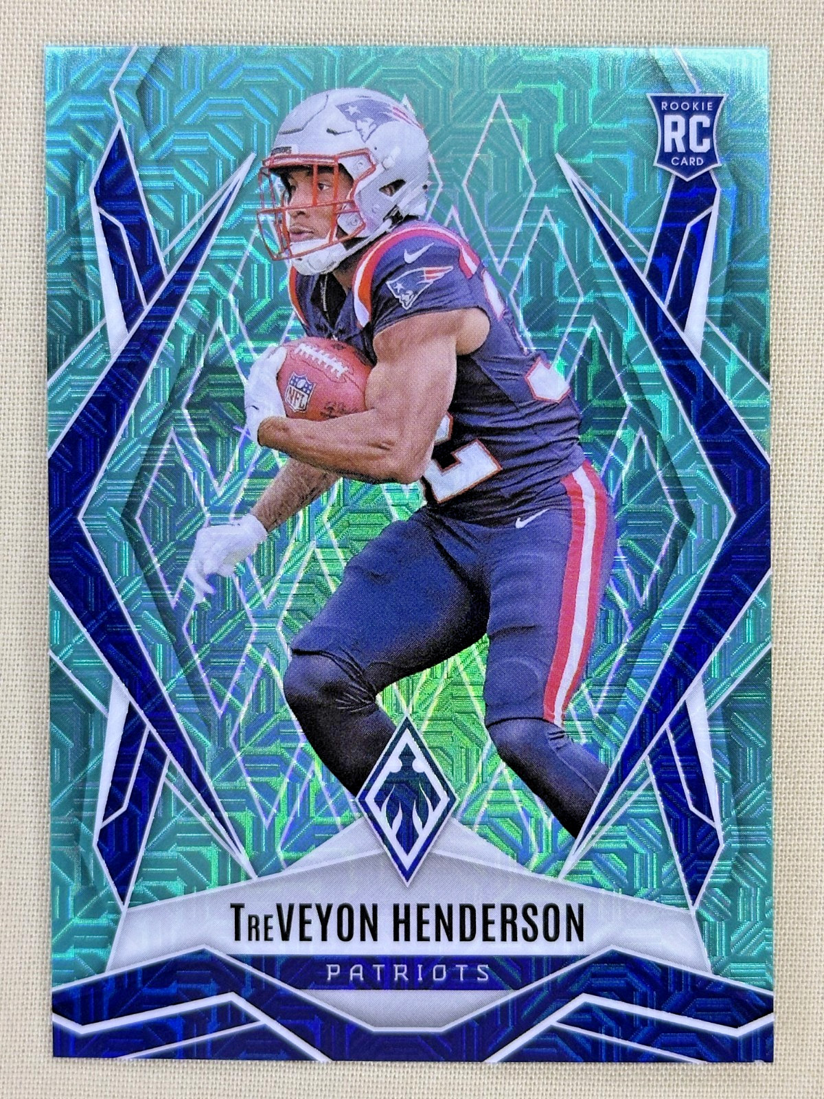 2025 Panini Phoenix Treveyon Henderson RC Teal Mojo /50 NE Patriots #187