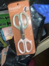 Beautiful 2 Piece Scissors Set Stainless Steel Pink  Green Comfortable Handle