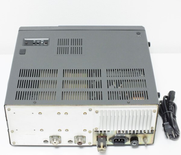 Yaesu FT-726 V/UHF 144/430 MHz 10w All Mode Tribander - Black for