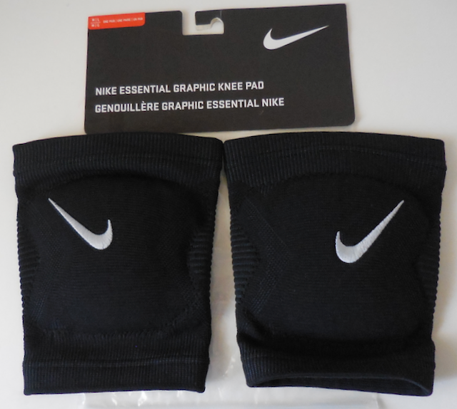 nike essential knee pads