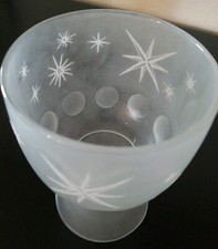Vtg MID CENTURY STARBURST Atomic SPUTNIC GLASS GOBLET Thumbprint MCM