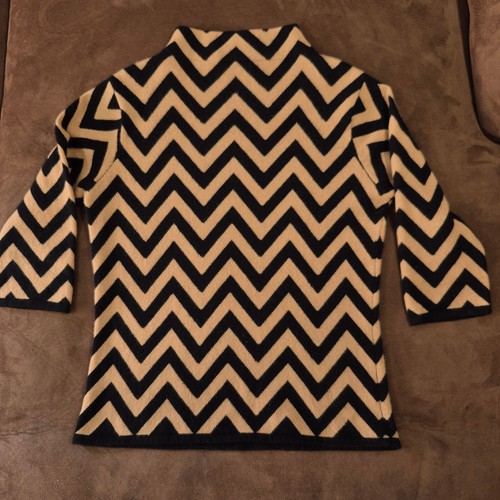 WHITE + WARREN CASHMERE SWEATER CHEVRON BEIGE AND BLACK SMALL - Picture 10 of 12