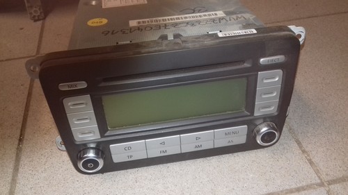 LagerOb.M)) VW Passat 3C 1K0035186R Radio CD  (kein Code vorhanden)