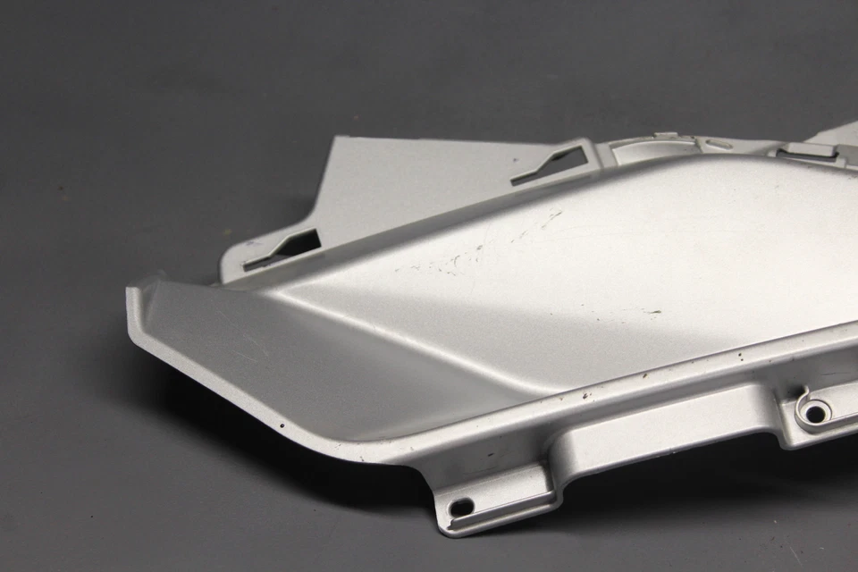 15-18 雅马哈 YZF R3 左手侧挡泥板 COWL 1WD-F117V-00 — 第 3/4 张图片