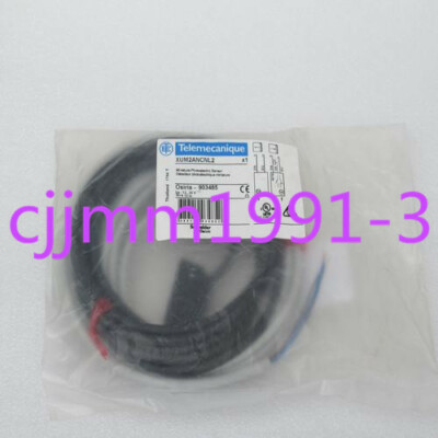 1PC New Telemecanique sensor XUM2ANCNL2