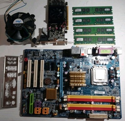 Gigabyte GA-965G-DS3 board cpu combo Core2 Quad Q6700, 4Gb Ram, and Video Card