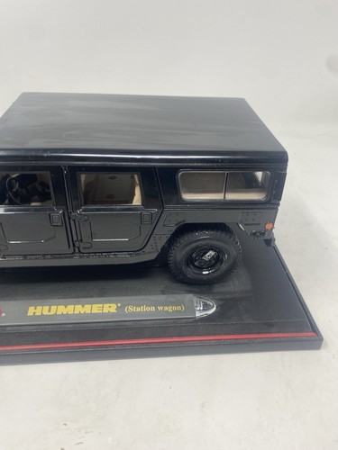 Maisto Premiere Edition 1:18 Hummer Black 4 Door Wagon Model Mirror Missing - Picture 4 of 11