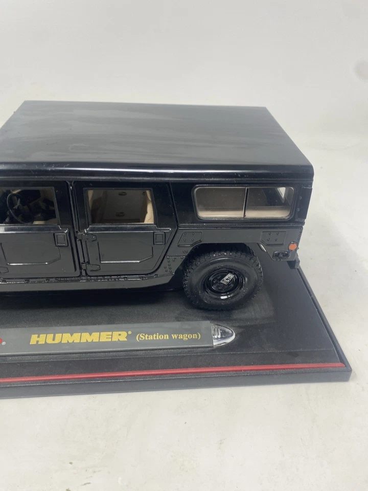 Espejo modelo vagón Maisto Premiere Edition 1:18 Hummer negro 4 puertas faltante Foto 4 de 4