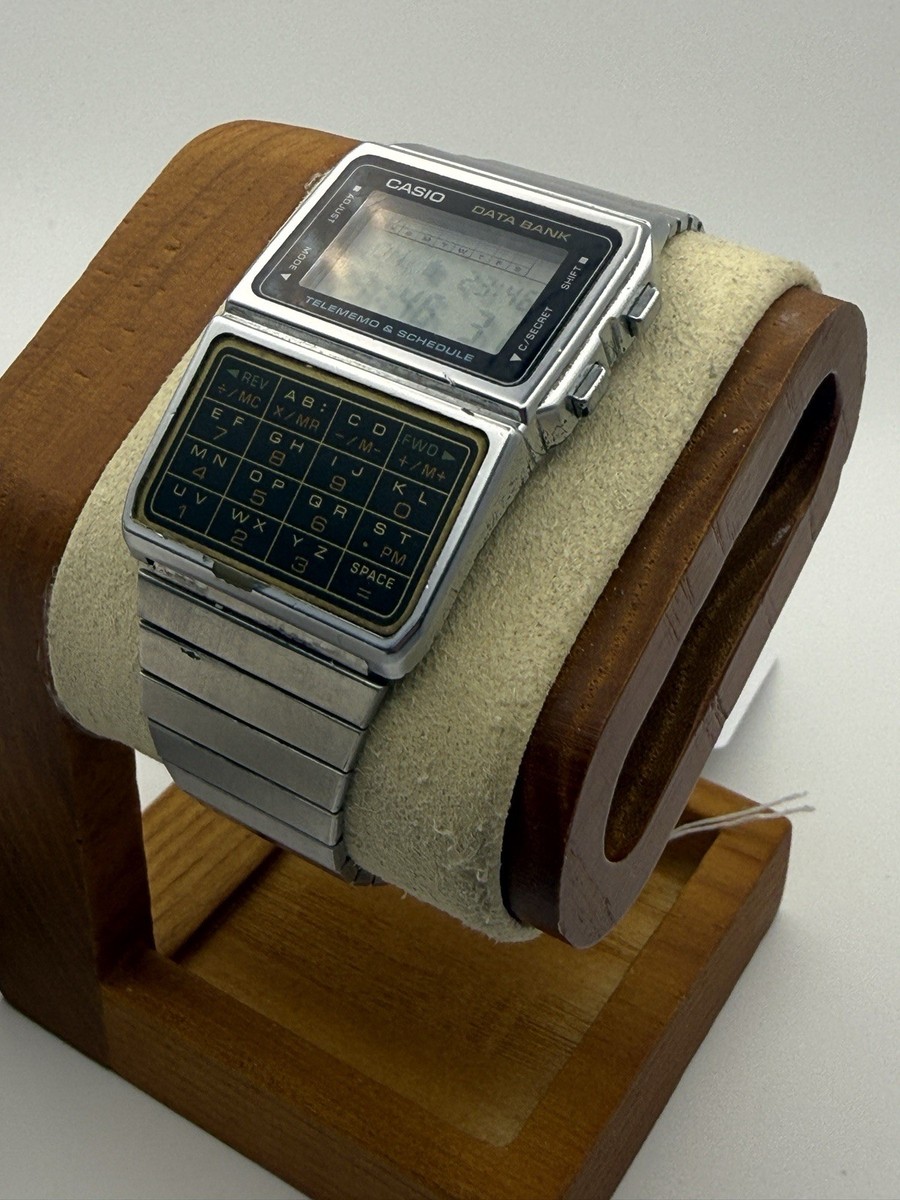 RARE Vintage Casio DBC-610 Data Bank Calculator Watch w/ Original