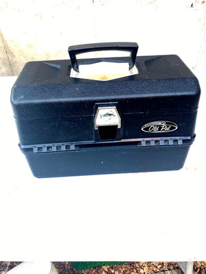 VINTAGE OLD PAL  TACKLE BOX N0. PF 4000 DUAL SIDE