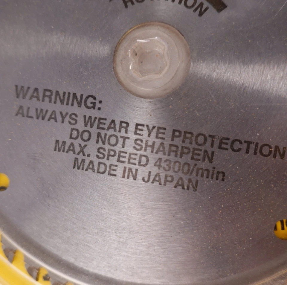 Hoja de corte de madera genuina Panasonic EY9PW13B 5-3/8" para punta delgada de carburo de madera Foto 4 de 4