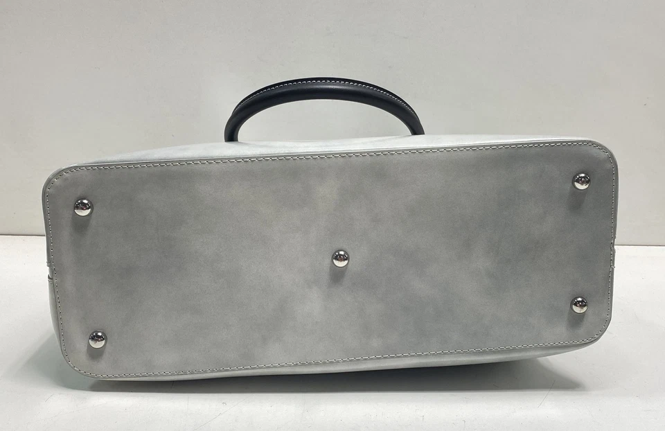 Bolso Iacucci para mujer de cuero gris con asa superior Foto 3 de 4