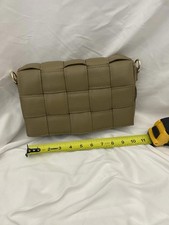 Borsa a tracolla CHIARA FERRETTI in vera pelle intrecciata grigia. Made In Italy.