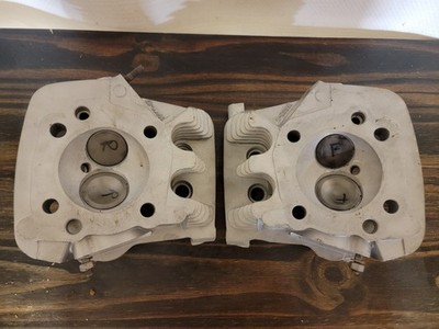 Harley Davidson Sportster Evolution Cylinder Heads Pair 16682-87 16684-87 XL883 