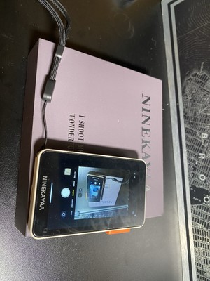 Nineyakaa Mobile Phone Wireless Selfie