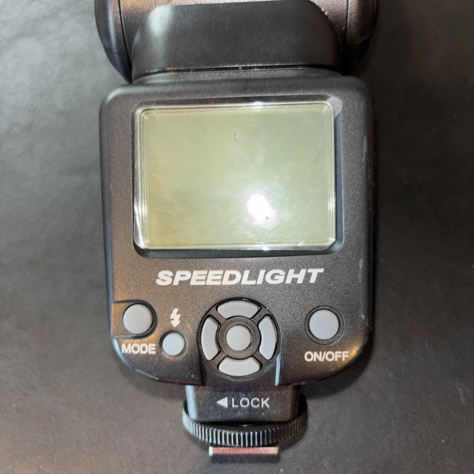 Neewer NW561 Display Flash Speedlite for DSLR and Mirrorless Cameras UNTESTED - Image 4 of 4