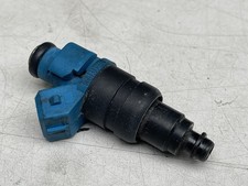 Einspritzdüse VW Passat Variant 1.6 Bj 1998 3 B 2673721