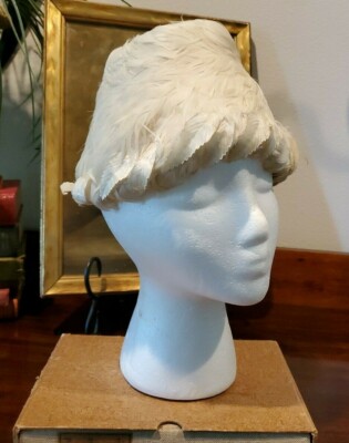 Antique Vintage Ladies BERESFORD Decor Fashion Collectible 