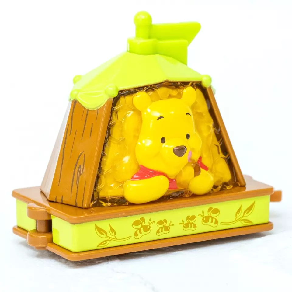 Tomica Dream Disney Parade Winnie the Pooh Metal Diecast Car Modelo 1/64 #175 Foto 2 de 4
