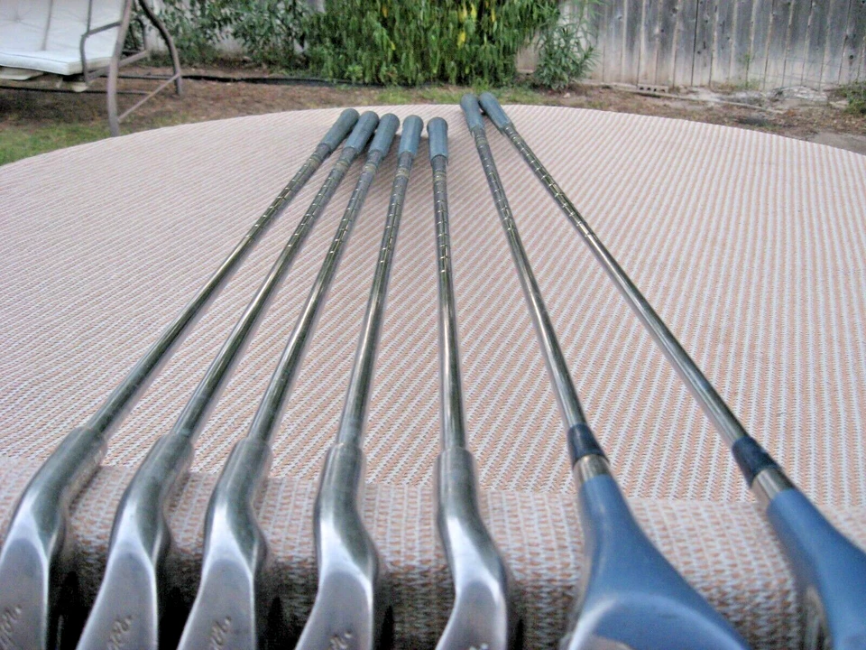 MacGregor MT Perimeter Weighting 5-9 irons+ 1 &3 Woods W / Covers/Ladies Flexs - Image 3 of 4