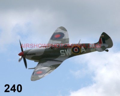 1 X SUPERMARINE SPITFIRE RAF 100 YEARS PHOTOGRAPH 20