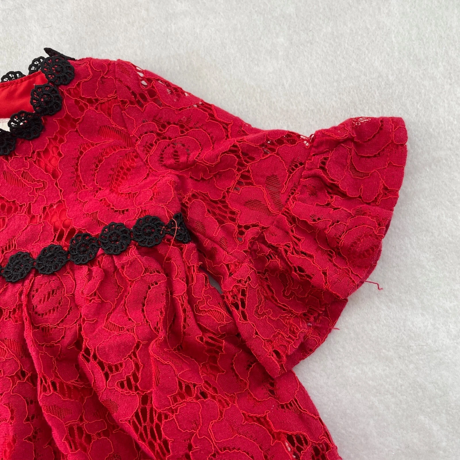 Abito bambino Kate Spade taglia 12 M rosso nero pizzo all'uncinetto maniche a campana 2 pezzi