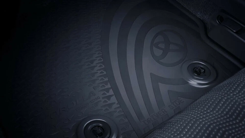 Genuine Toyota Corolla Hatch Front Rubber Floor Mats 08/2012 - 05/2018 - image 3 of 3