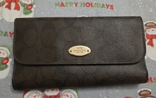 Coach Snap Envelope Wallet Brown. Ouside Zipper Pocket. 