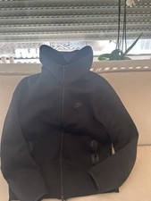 Nike Tech Oberteil Größe L, Guter Zustand